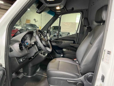 2025 Mercedes-Benz eSprinter Cargo Van 2500 High Roof HO 170 RWD