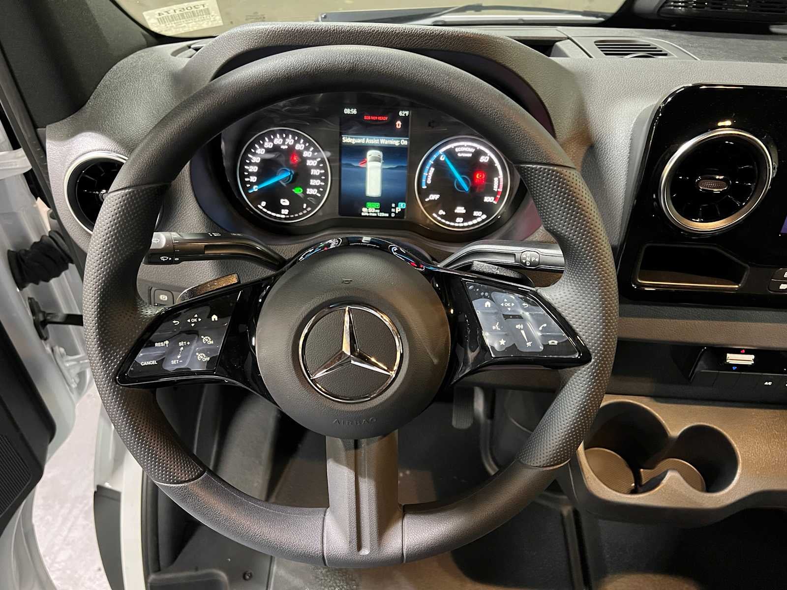 2025 Mercedes-Benz eSprinter Cargo Van 2500 High Roof HO 170 RWD