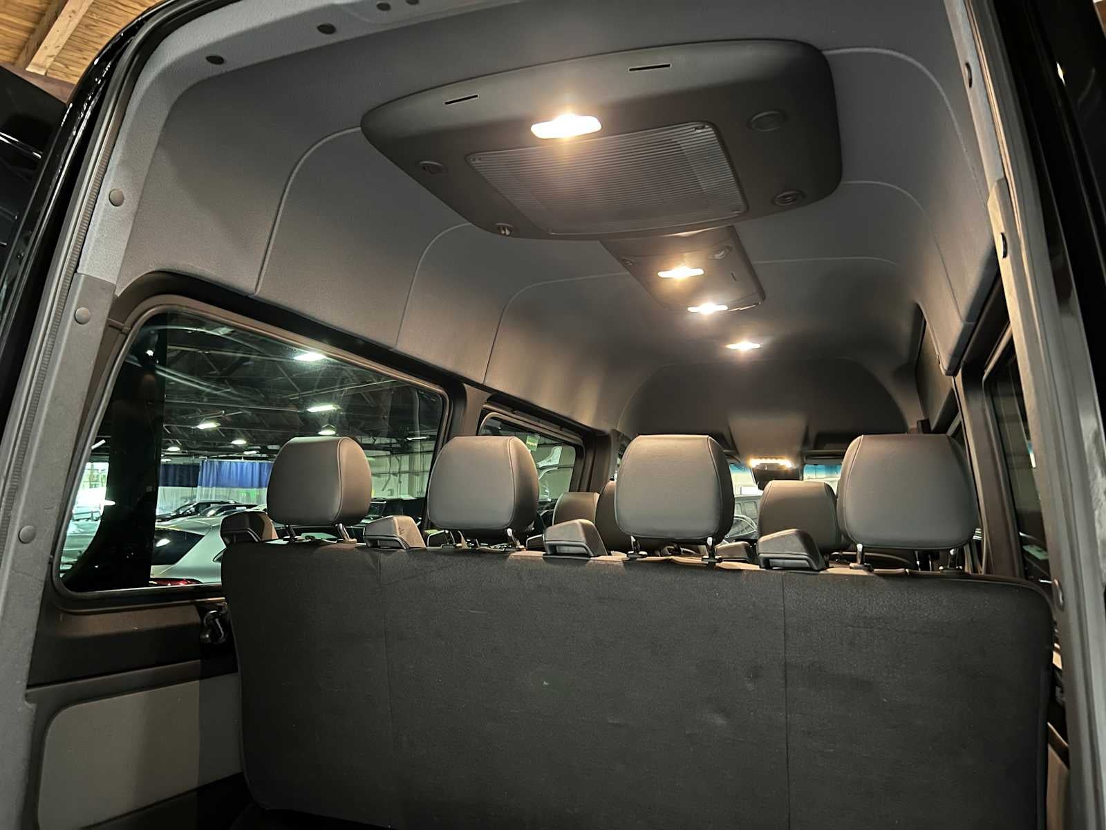 2022 Mercedes-Benz Sprinter Passenger Van 2500 Standard Roof V6 144 RWD