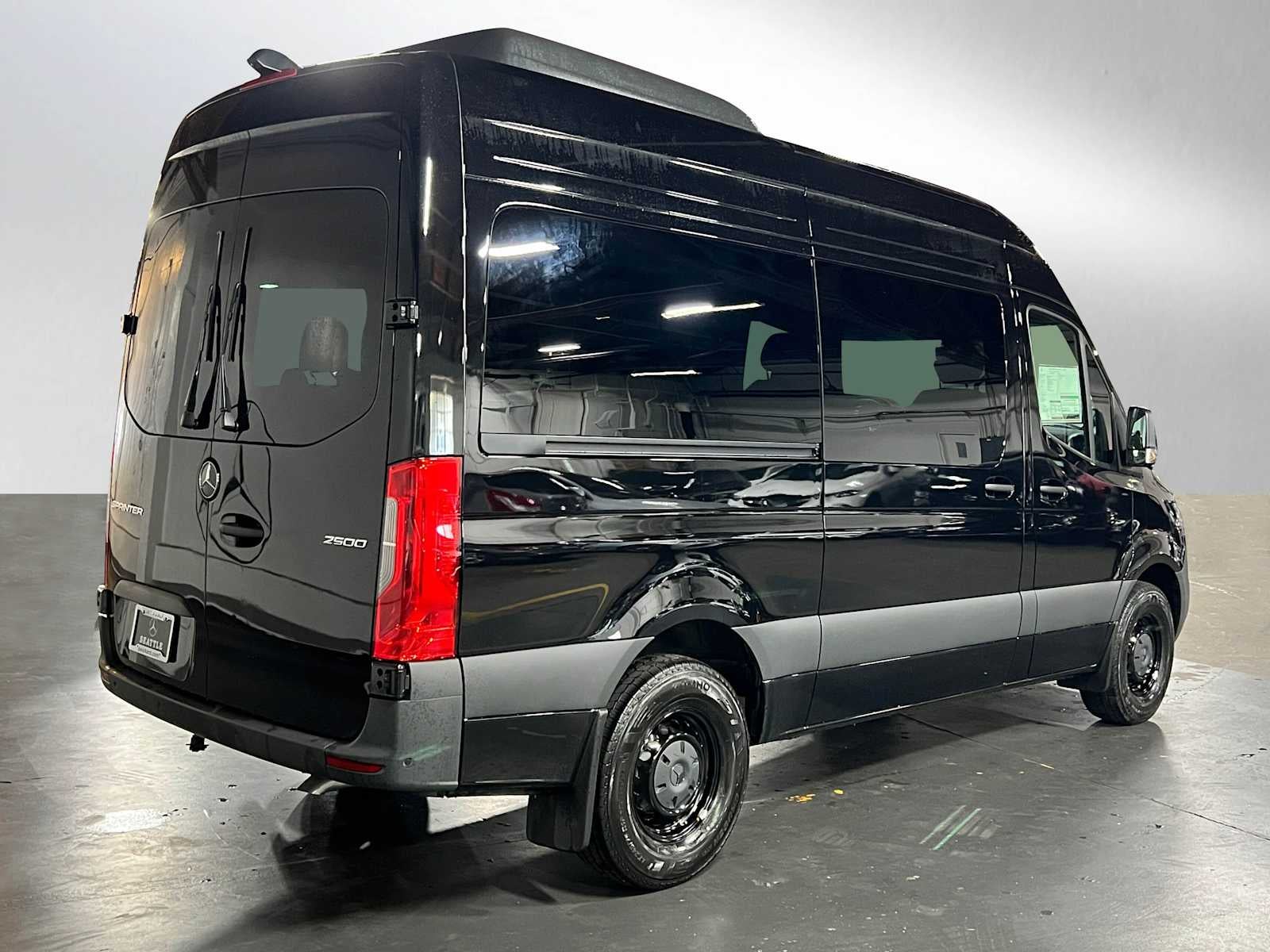 2025 Mercedes-Benz Sprinter Passenger Van 2500 Standard Roof I4 Diesel 144" RWD