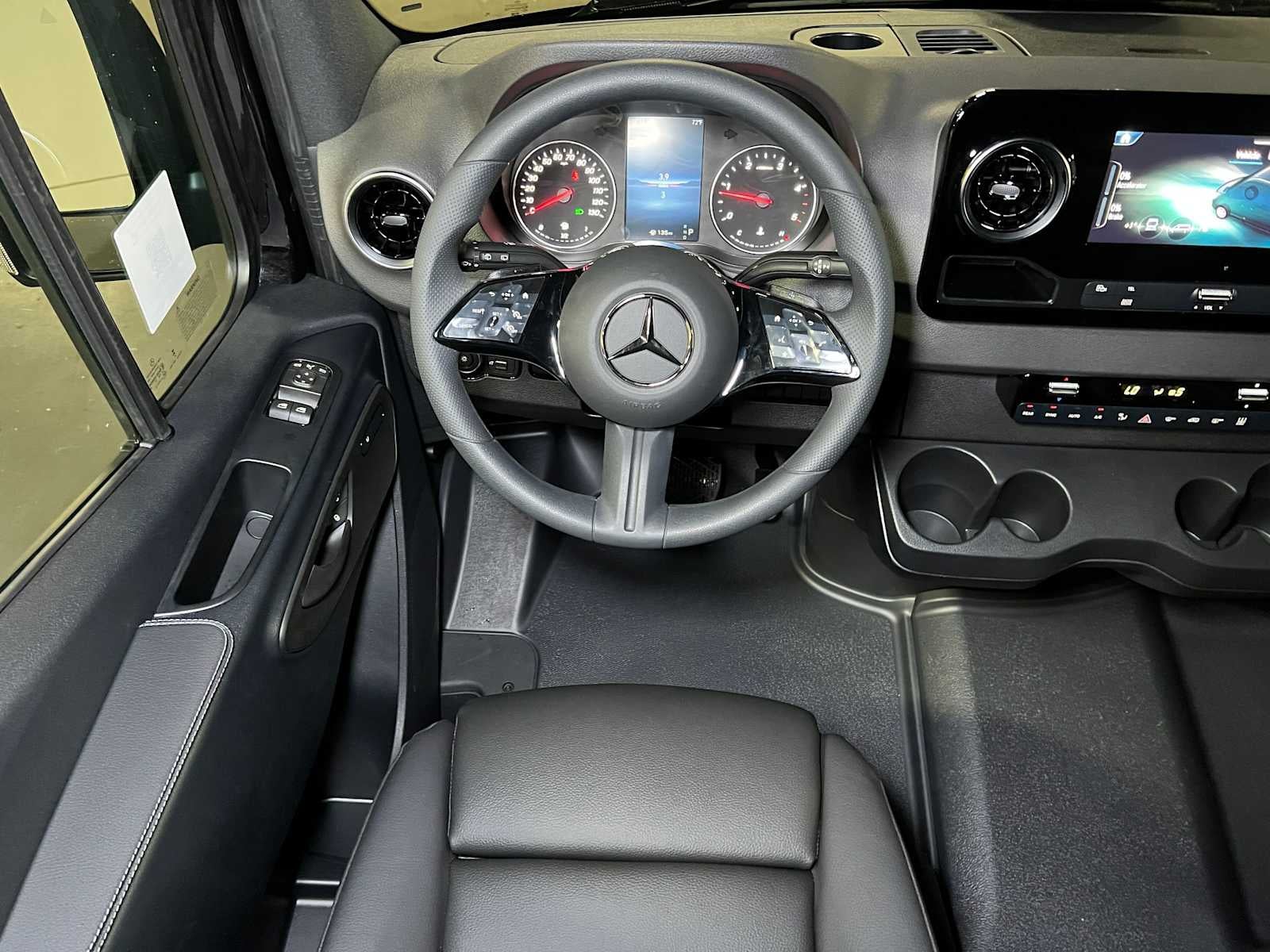 2025 Mercedes-Benz Sprinter Passenger Van 2500 Standard Roof I4 Diesel 144" RWD