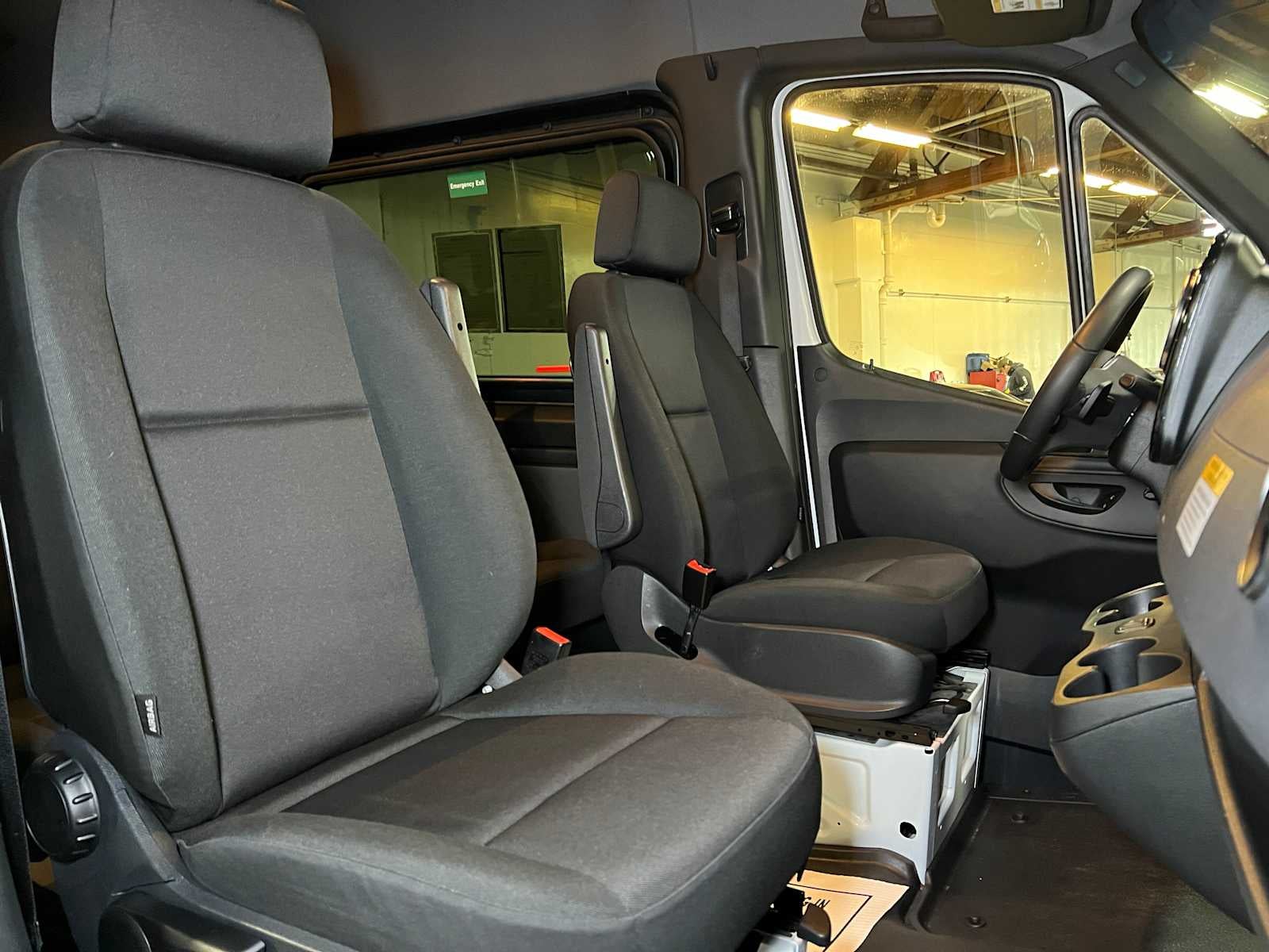 2024 Mercedes-Benz Sprinter Passenger Van 2500 Standard Roof I4 Diesel 144" RWD