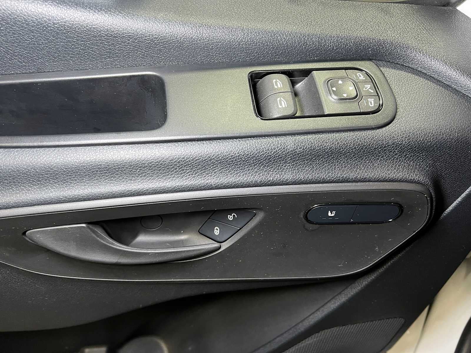 2024 Mercedes-Benz Sprinter Passenger Van 2500 Standard Roof I4 Diesel 144" RWD