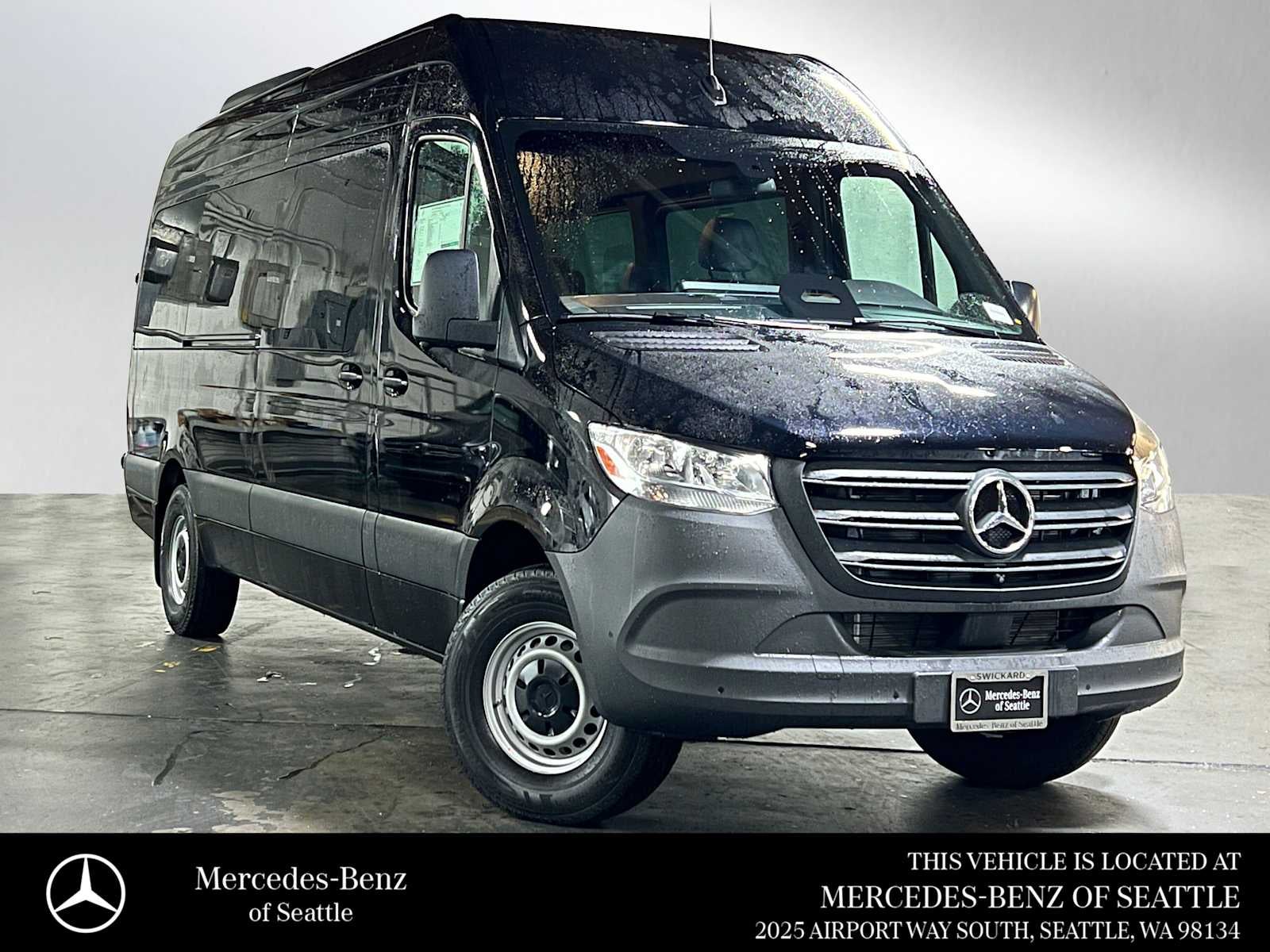 2025 Mercedes-Benz Sprinter Passenger Van 2500 High Roof I4 Diesel 170 RWD