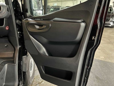 2025 Mercedes-Benz Sprinter Passenger Van 2500 High Roof I4 Diesel 170 RWD