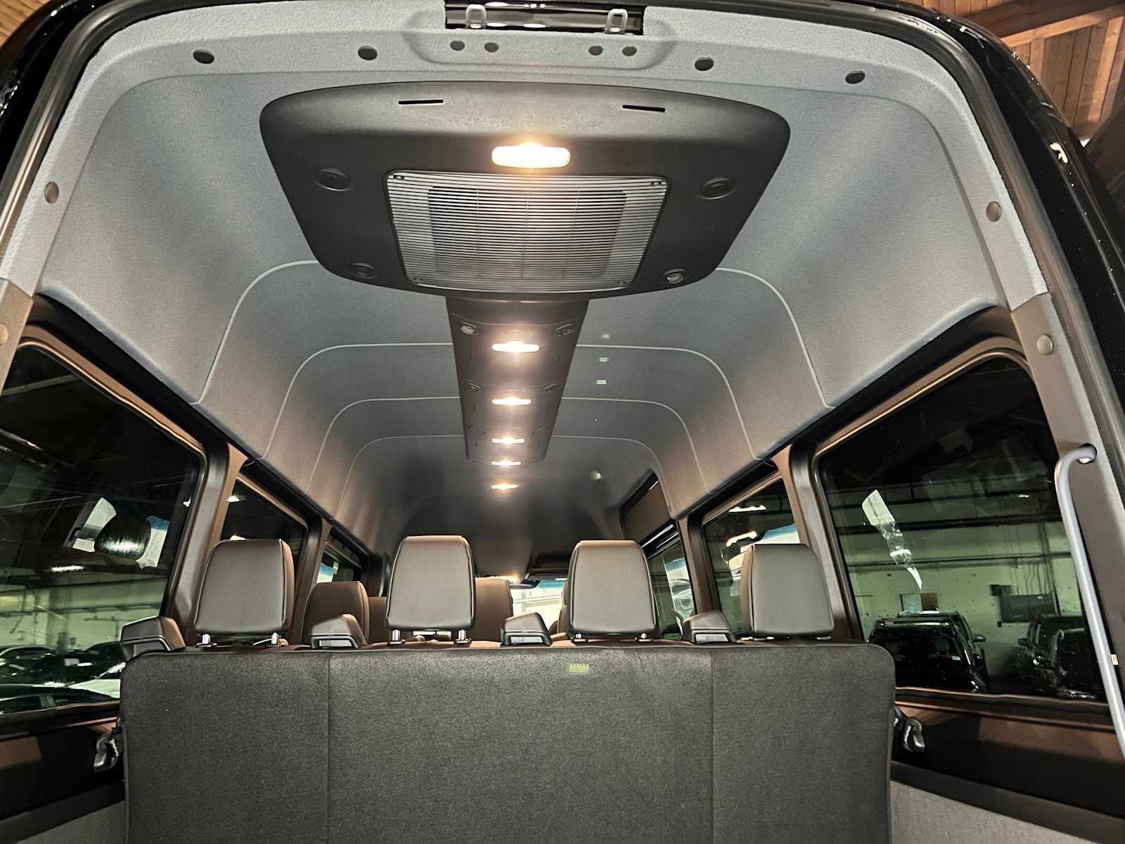 2025 Mercedes-Benz Sprinter Passenger Van 2500 High Roof I4 Diesel 170 RWD