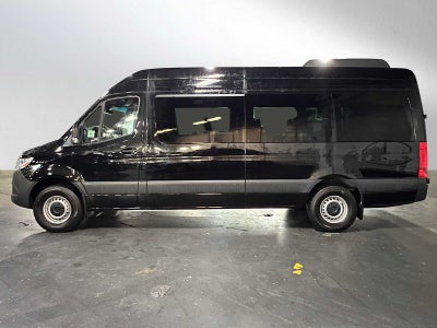 2025 Mercedes-Benz Sprinter Passenger Van 2500 High Roof I4 Diesel 170 RWD