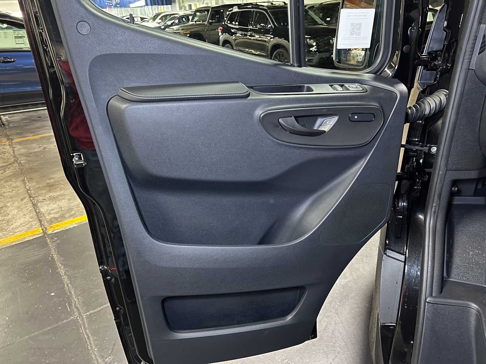 2025 Mercedes-Benz Sprinter Passenger Van 2500 Standard Roof I4 Diesel HO 144" RWD