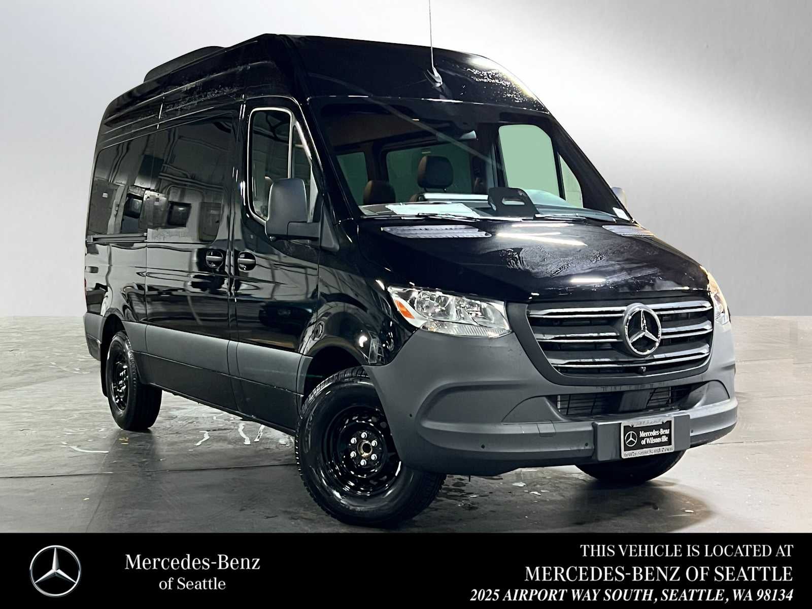 2025 Mercedes-Benz Sprinter Passenger Van 2500 Standard Roof I4 Diesel HO 144" RWD