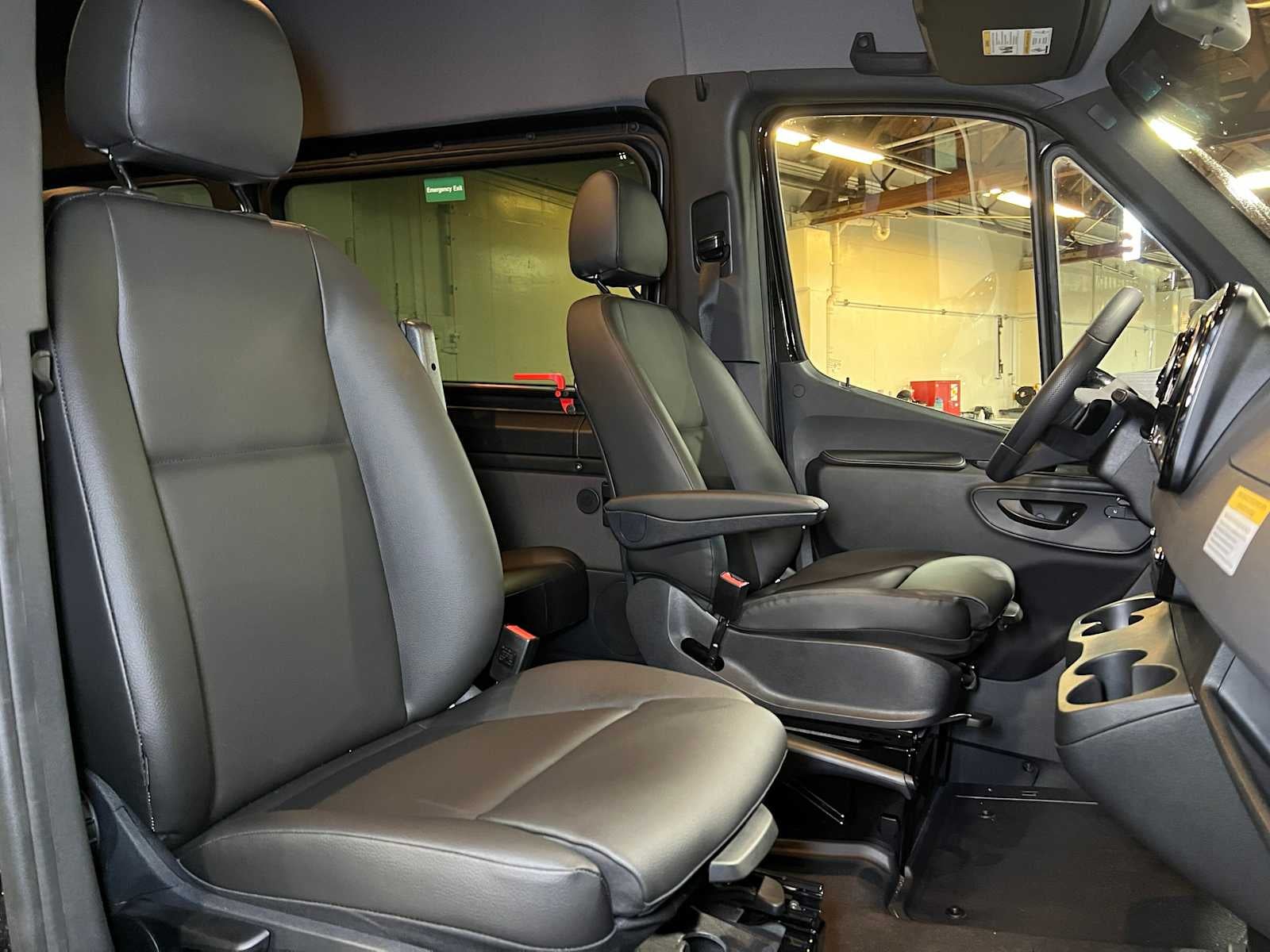 2025 Mercedes-Benz Sprinter Passenger Van 2500 Standard Roof I4 Diesel HO 144" RWD