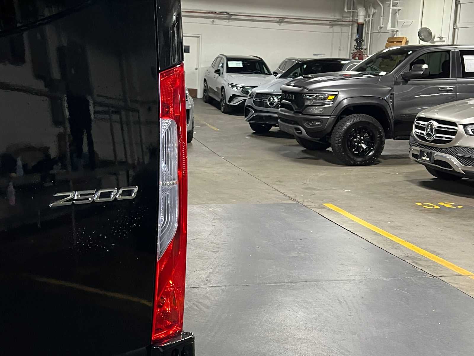 2025 Mercedes-Benz Sprinter Passenger Van 2500 Standard Roof I4 Diesel HO 144" RWD