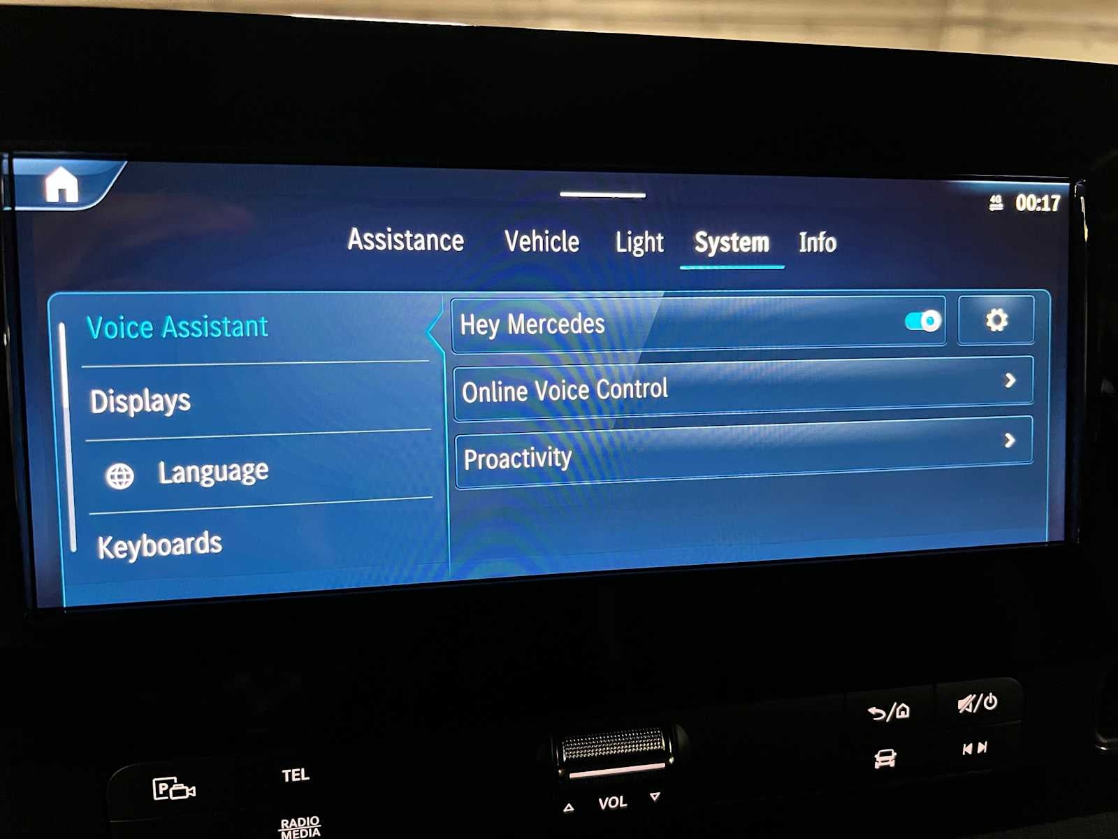 2025 Mercedes-Benz Sprinter Passenger Van 2500 Standard Roof I4 Diesel HO 144" RWD