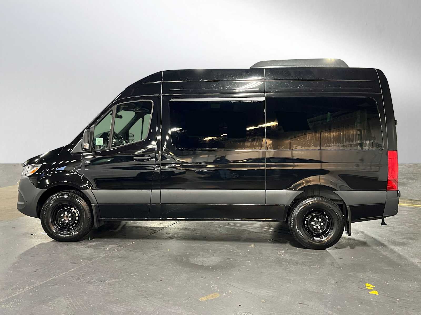 2025 Mercedes-Benz Sprinter Passenger Van 2500 Standard Roof I4 Diesel HO 144" RWD