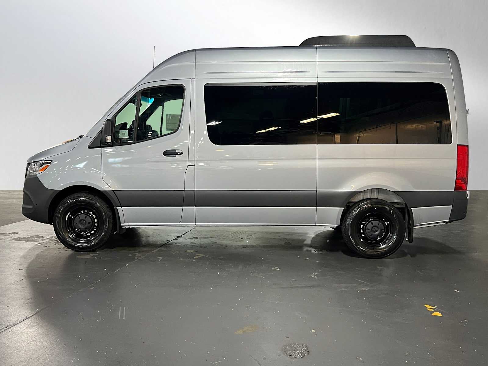 2025 Mercedes-Benz Sprinter Passenger Van 2500 Standard Roof I4 Diesel HO 144" RWD