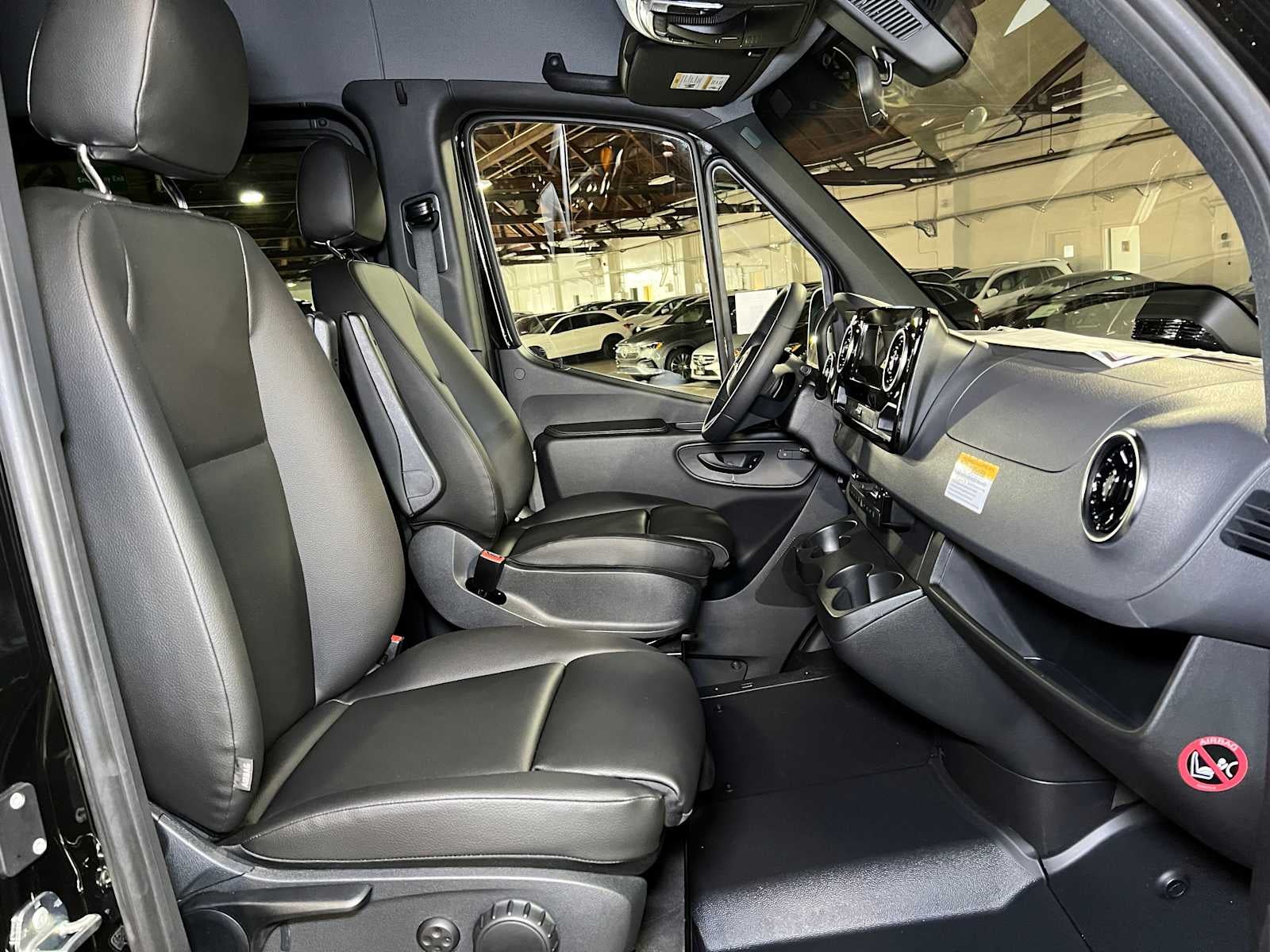 2025 Mercedes-Benz Sprinter Passenger Van 2500 Standard Roof I4 Diesel HO 144" RWD