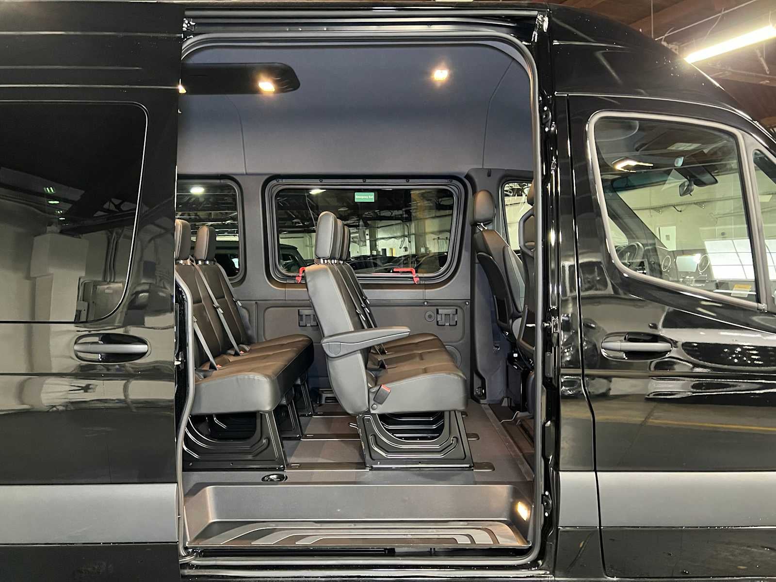 2025 Mercedes-Benz Sprinter Passenger Van 2500 Standard Roof I4 Diesel HO 144" RWD