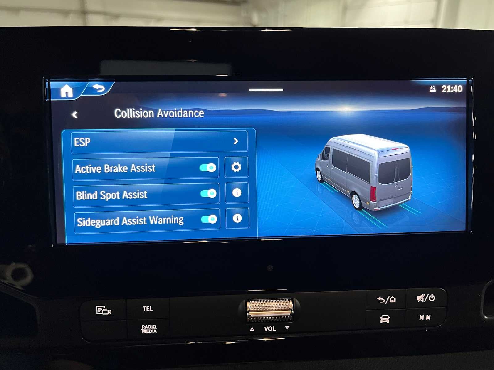 2025 Mercedes-Benz Sprinter Passenger Van 2500 Standard Roof I4 Diesel HO 144" RWD