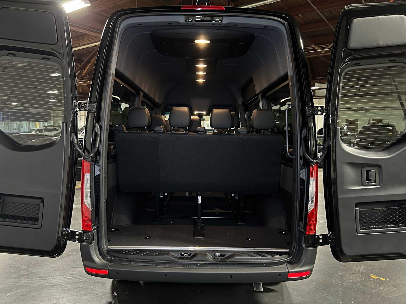 2025 Mercedes-Benz Sprinter Passenger Van 2500 Standard Roof I4 Diesel HO 144" RWD