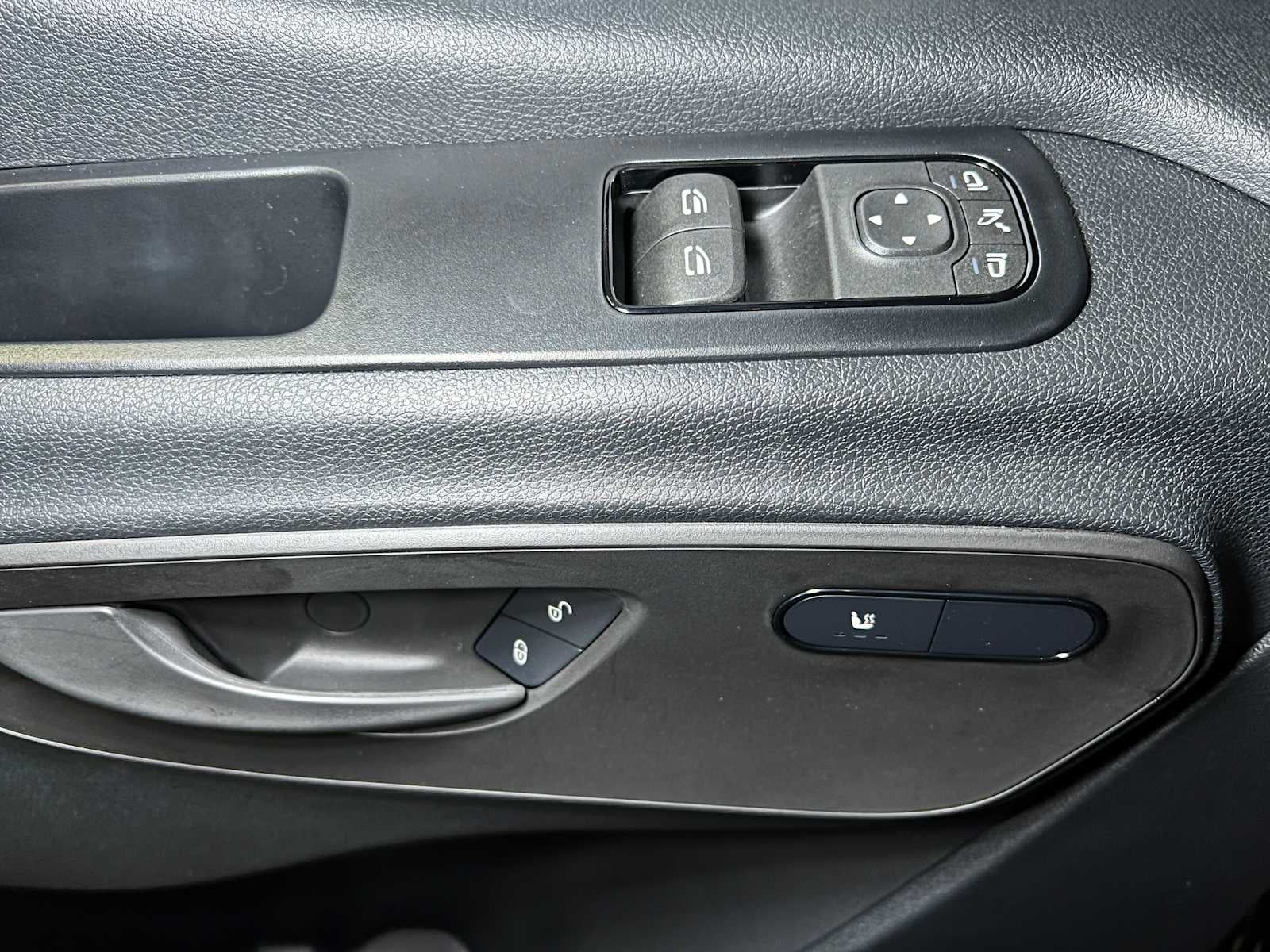 2025 Mercedes-Benz Sprinter Passenger Van 2500 Standard Roof I4 Diesel HO 144" RWD