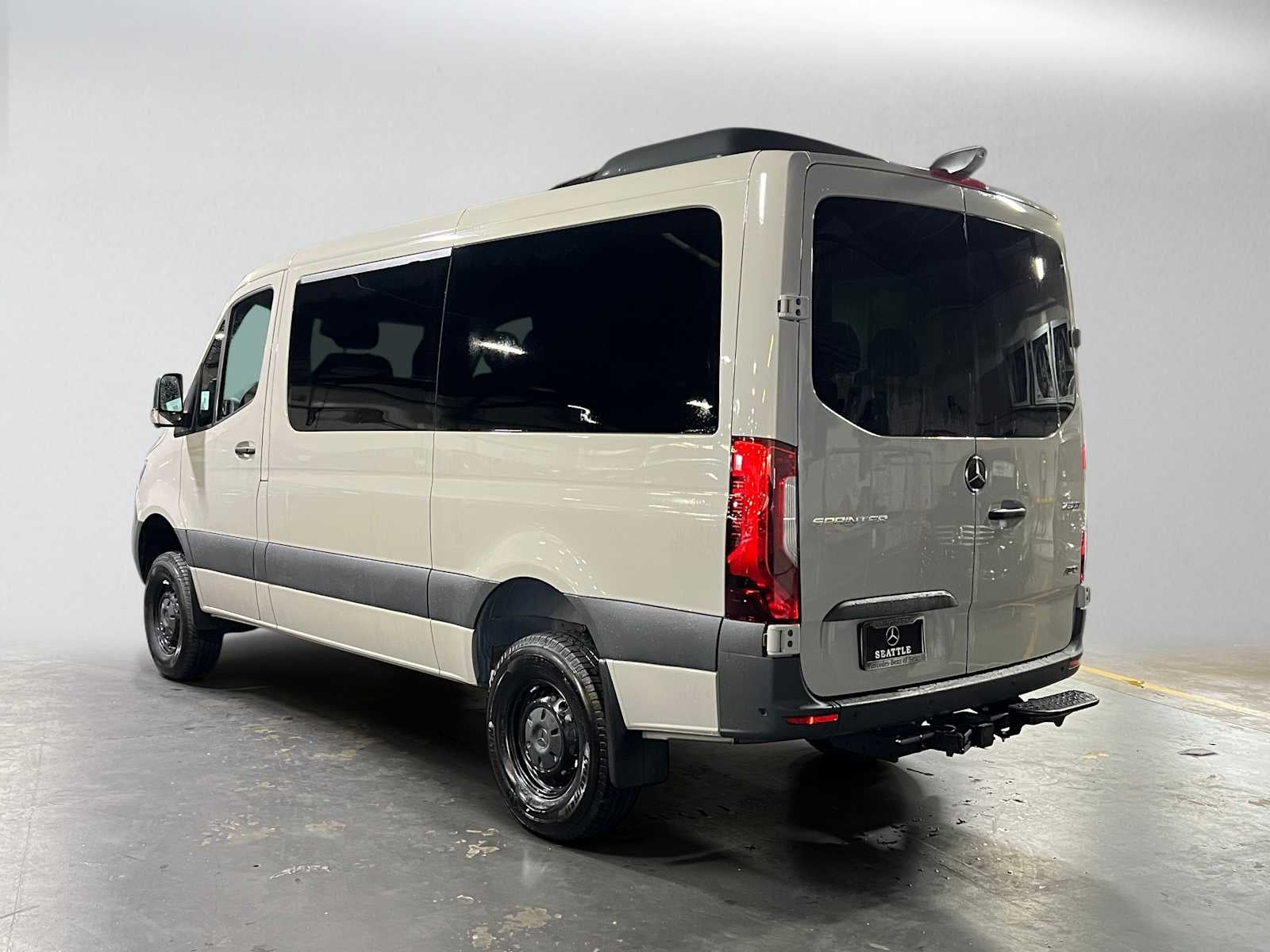 2026 Mercedes-Benz Sprinter Passenger 2500 Standard Roof I4 Diesel HO 144 AWD