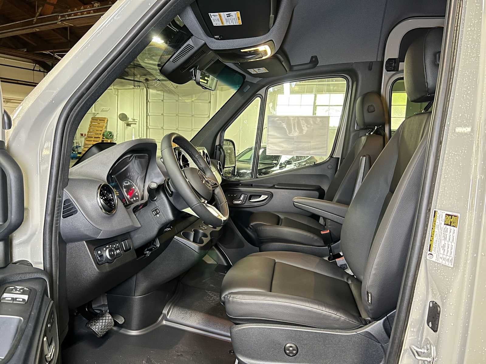 2026 Mercedes-Benz Sprinter Passenger 2500 Standard Roof I4 Diesel HO 144 AWD