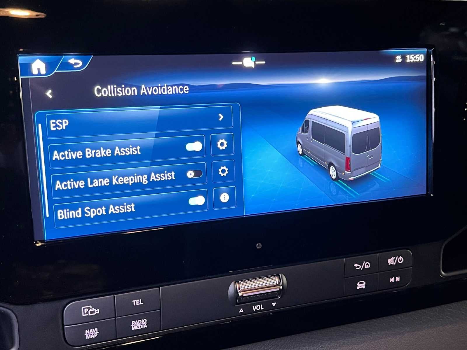2026 Mercedes-Benz Sprinter Passenger 2500 Standard Roof I4 Diesel HO 144 AWD