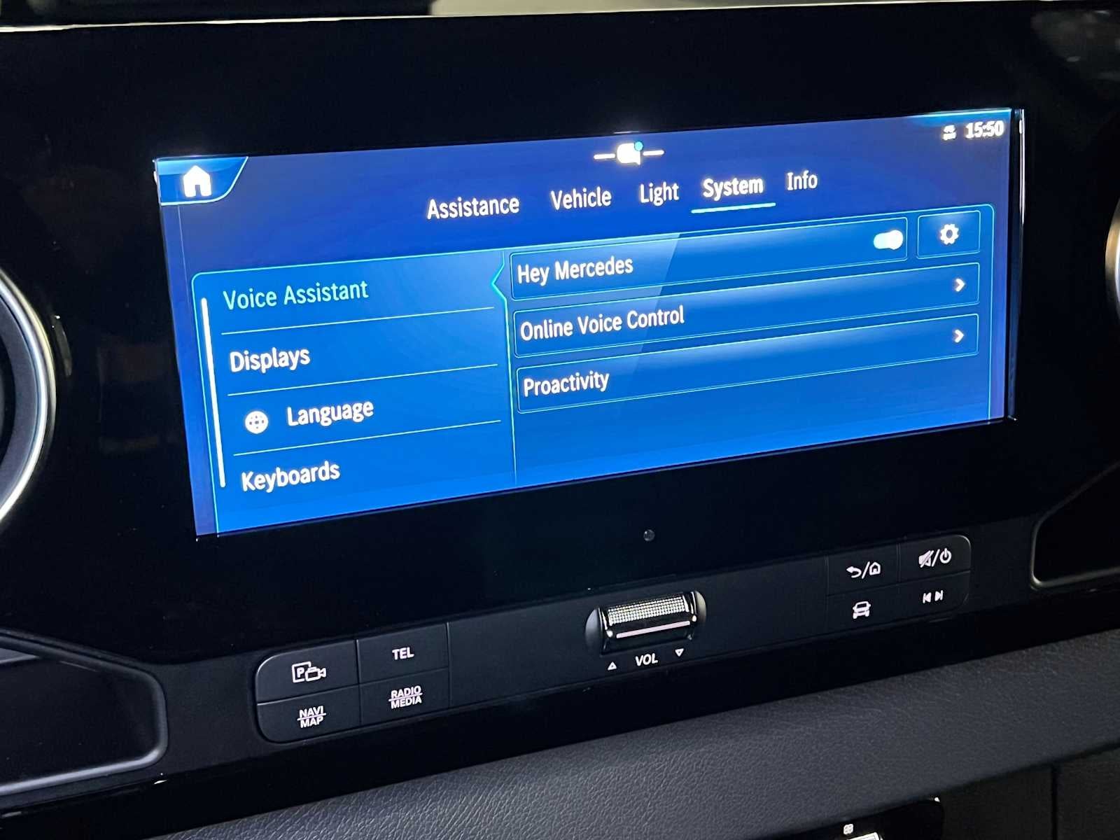 2026 Mercedes-Benz Sprinter Passenger 2500 Standard Roof I4 Diesel HO 144 AWD