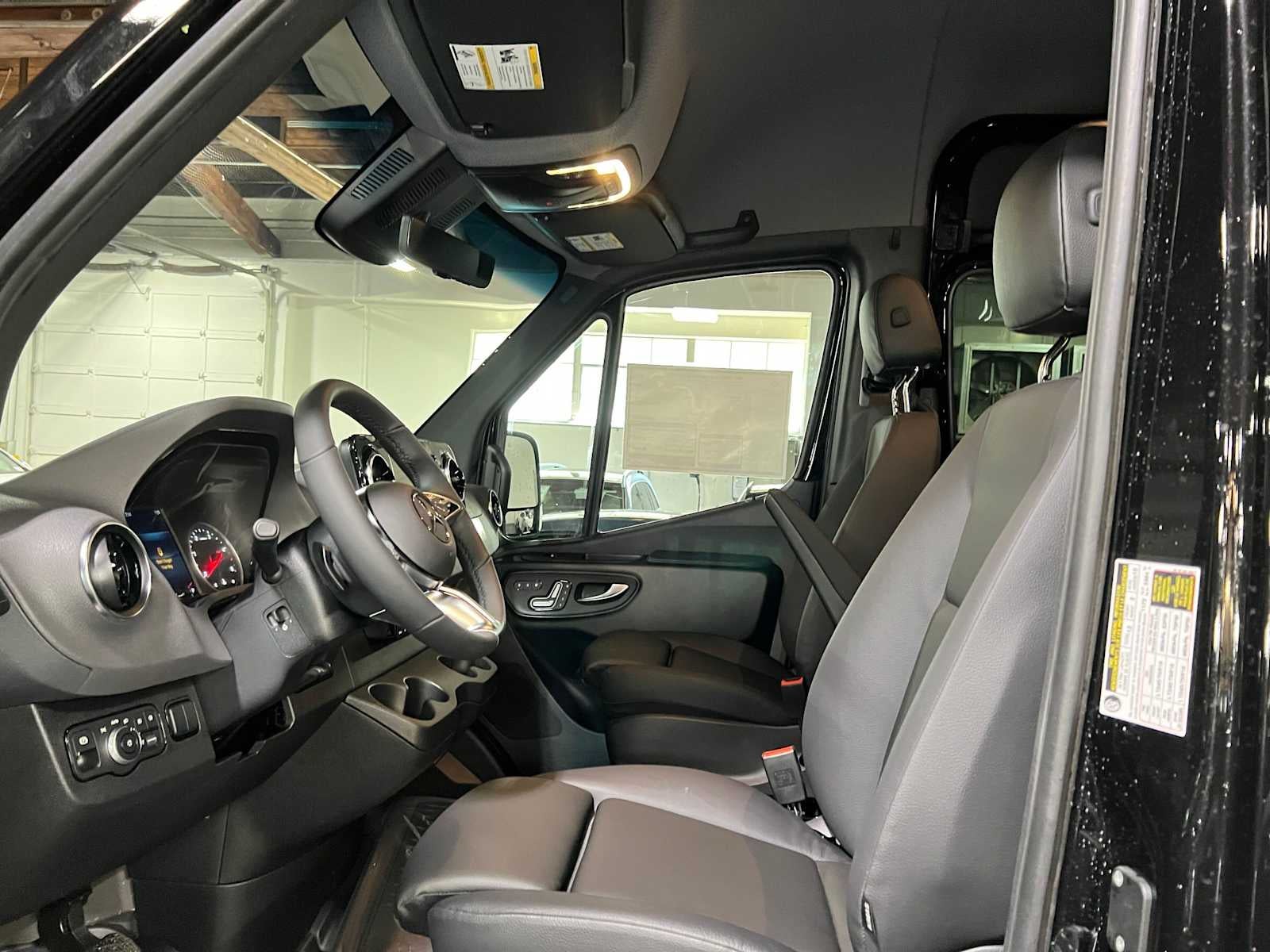 2026 Mercedes-Benz Sprinter Passenger Van 2500 Standard Roof I4 Diesel HO 144 AWD