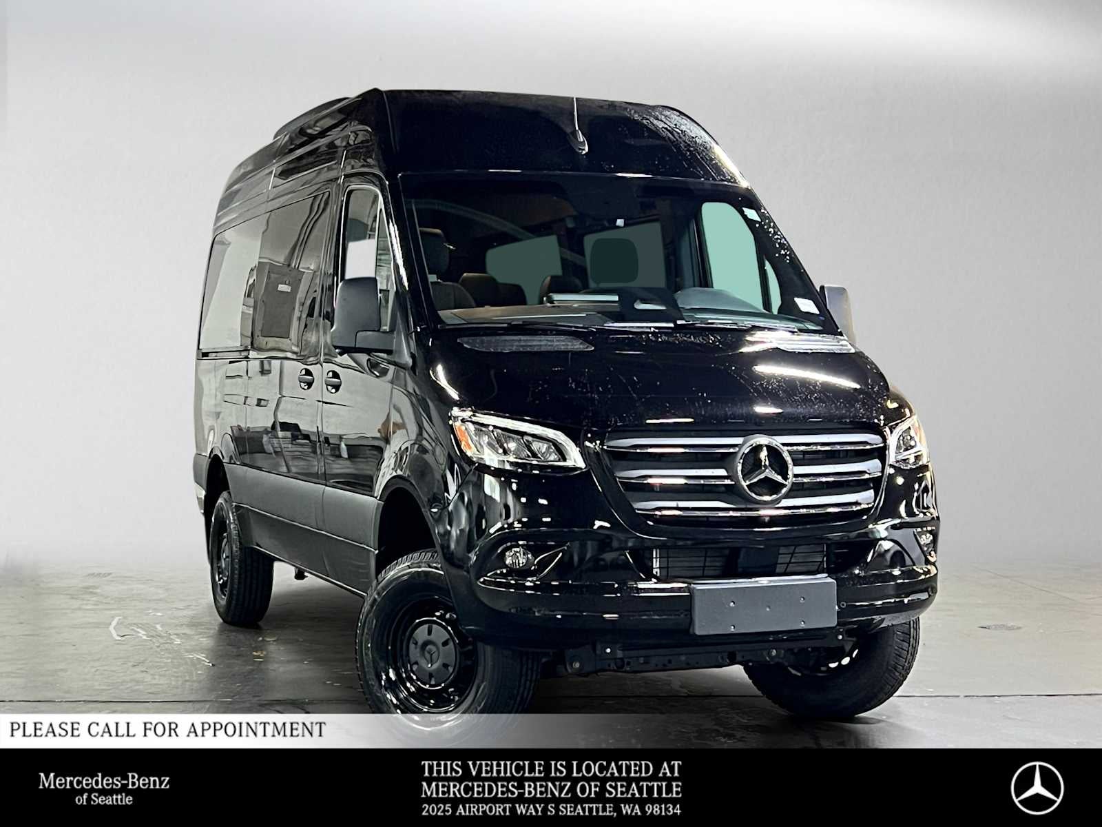 2026 Mercedes-Benz Sprinter Passenger 2500 Standard Roof I4 Diesel HO 144 AWD