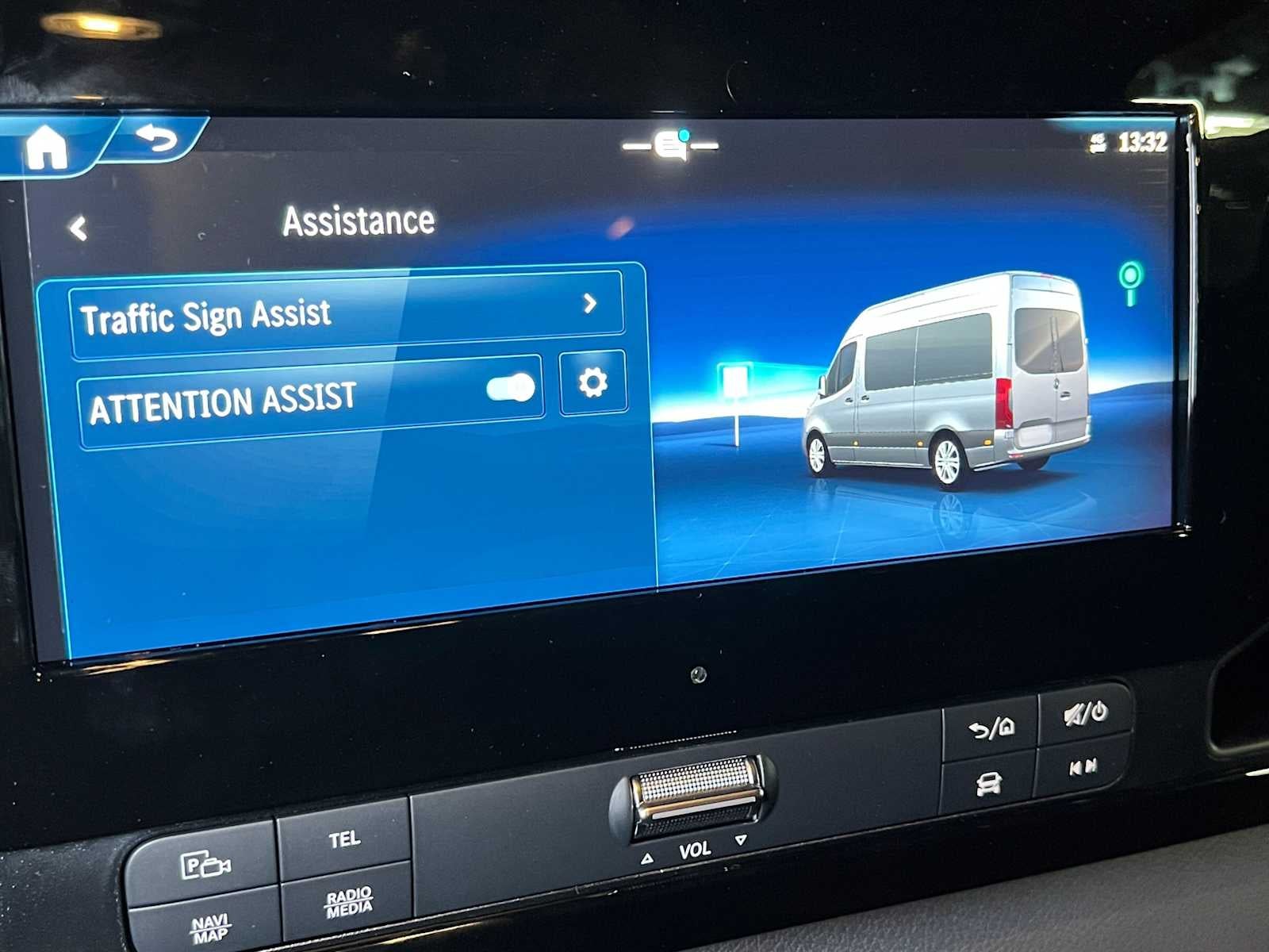 2026 Mercedes-Benz Sprinter Passenger 2500 Standard Roof I4 Diesel HO 144 AWD