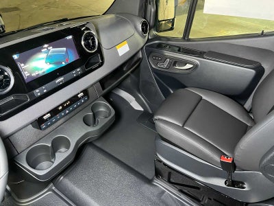 2026 Mercedes-Benz Sprinter Passenger 2500 Standard Roof I4 Diesel HO 144 AWD