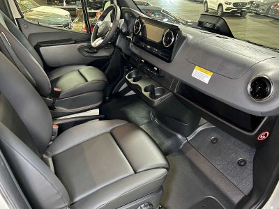 2026 Mercedes-Benz Sprinter Passenger 2500 Standard Roof I4 Diesel HO 144 AWD