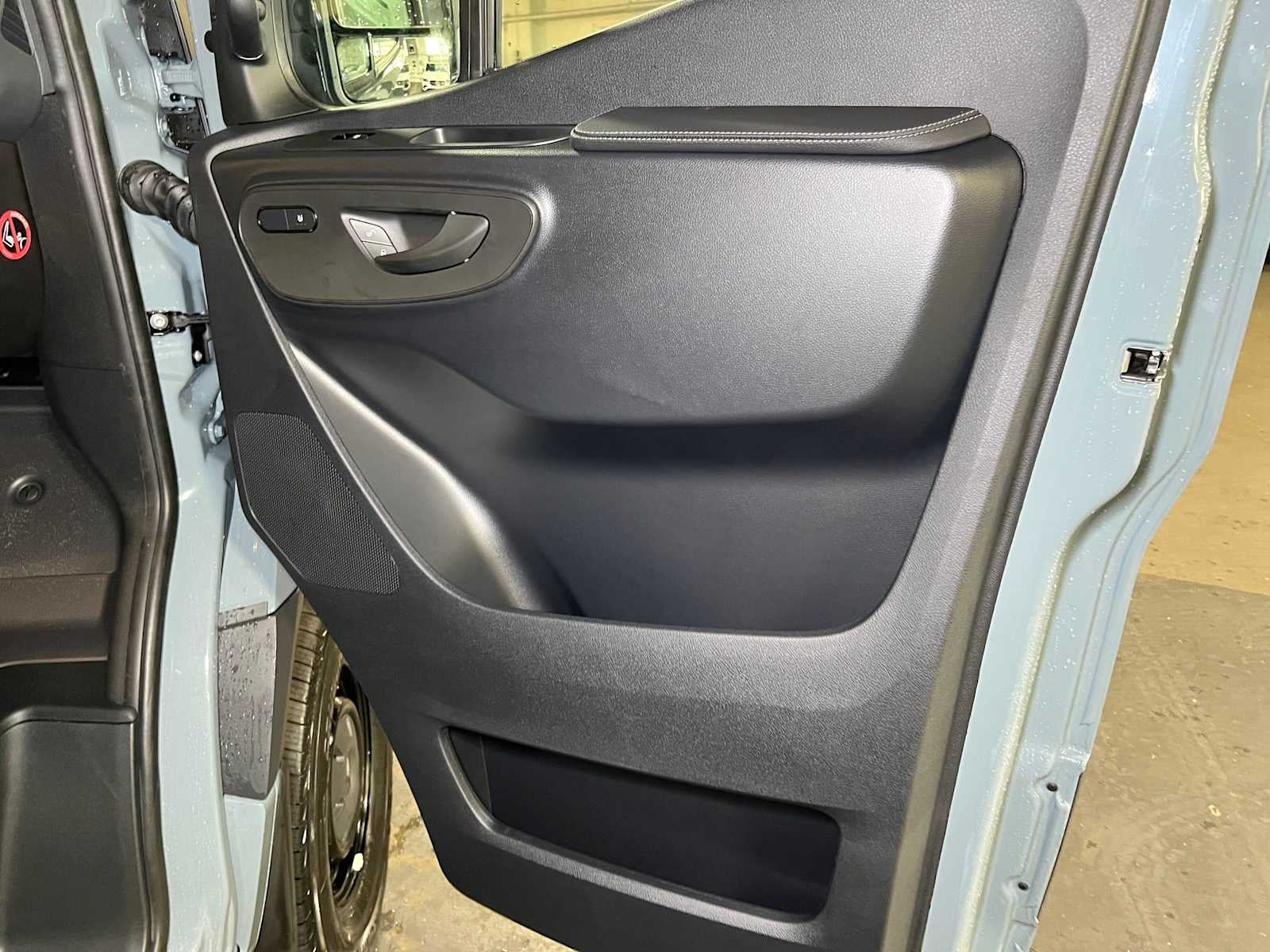 2026 Mercedes-Benz Sprinter Passenger 2500 Standard Roof I4 Diesel HO 144 AWD