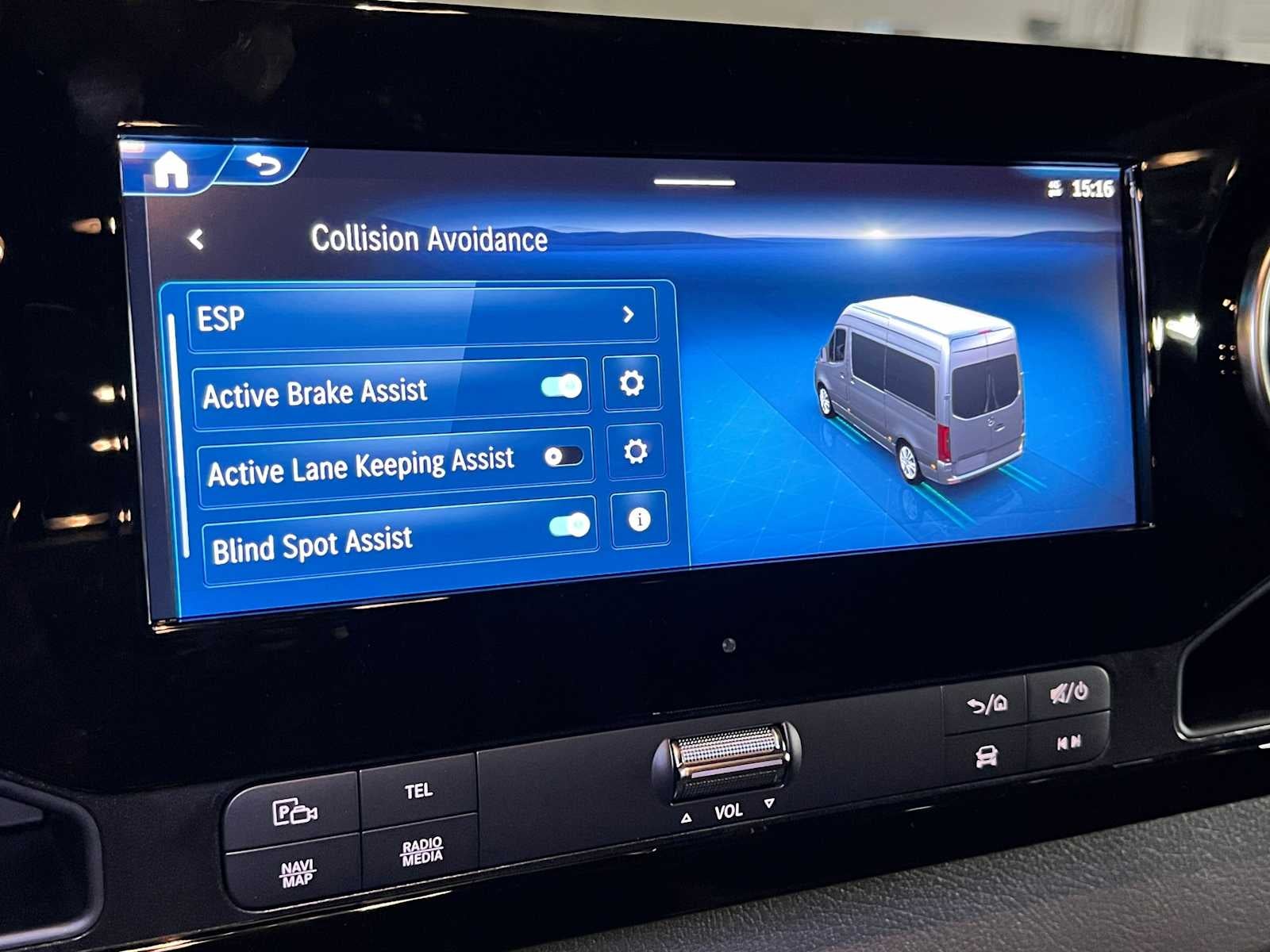2026 Mercedes-Benz Sprinter Passenger 2500 Standard Roof I4 Diesel HO 144 AWD