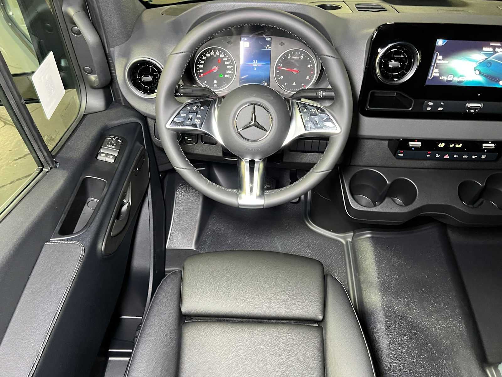 2026 Mercedes-Benz Sprinter Passenger 2500 Standard Roof I4 Diesel HO 144 AWD