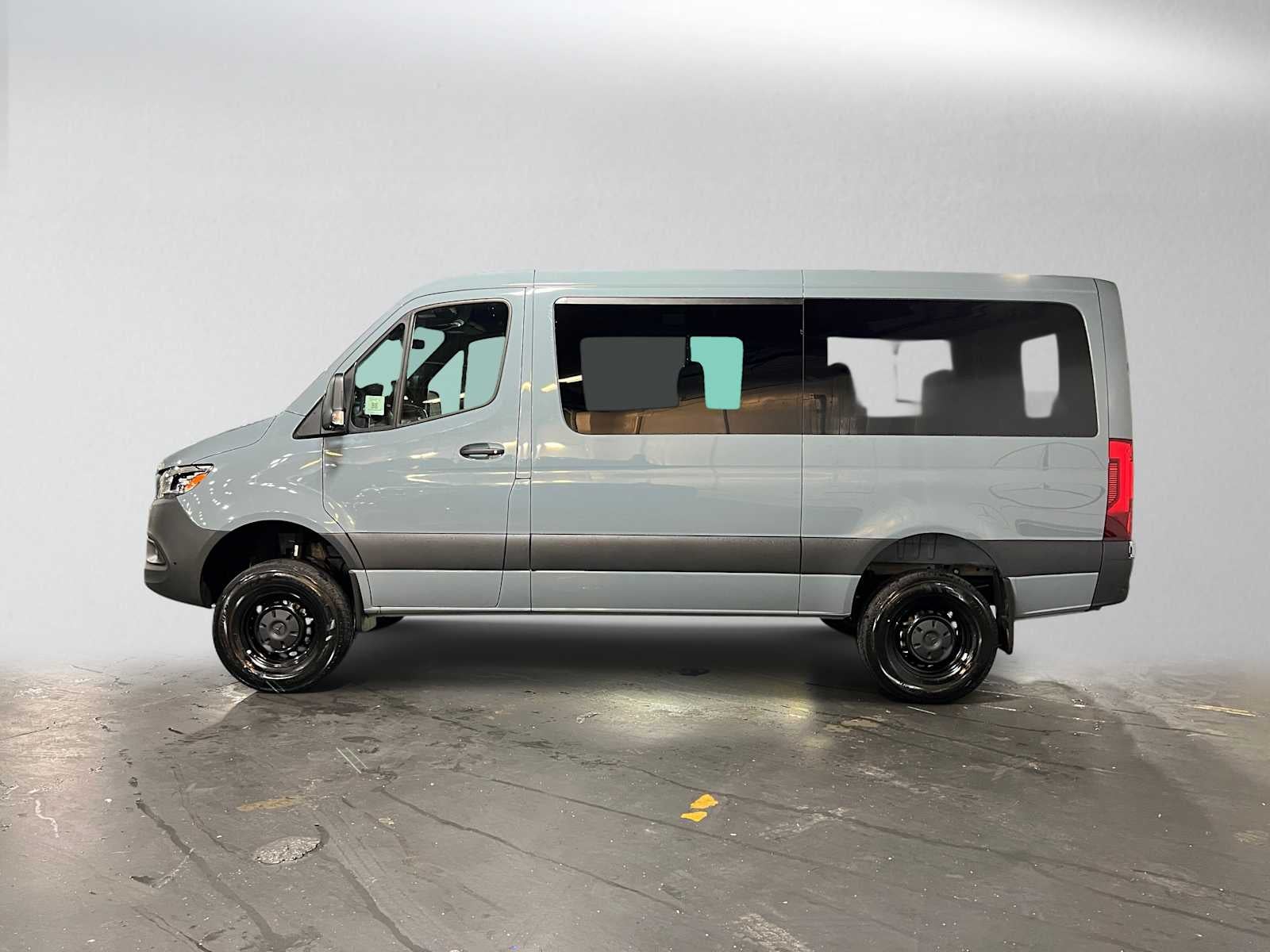 2026 Mercedes-Benz Sprinter Passenger 2500 Standard Roof I4 Diesel HO 144 AWD