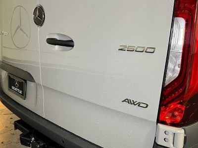 2026 Mercedes-Benz Sprinter Passenger 2500 Standard Roof I4 Diesel HO 144 AWD