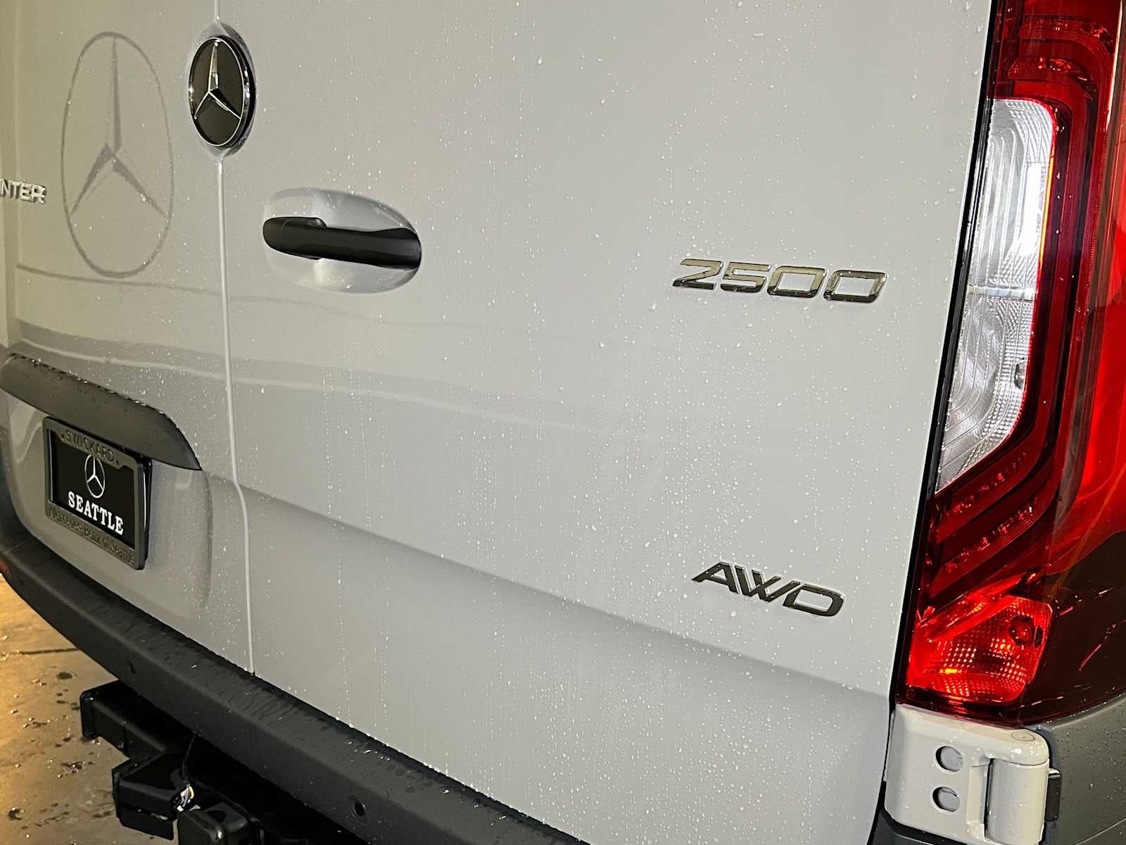 2026 Mercedes-Benz Sprinter Passenger 2500 Standard Roof I4 Diesel HO 144 AWD