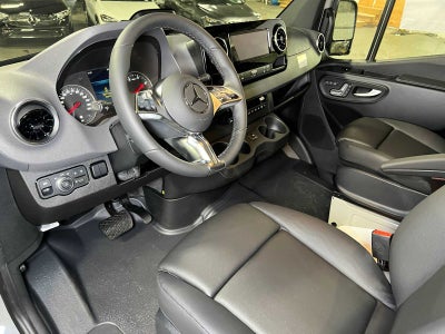 2026 Mercedes-Benz Sprinter Passenger 2500 Standard Roof I4 Diesel HO 144 AWD