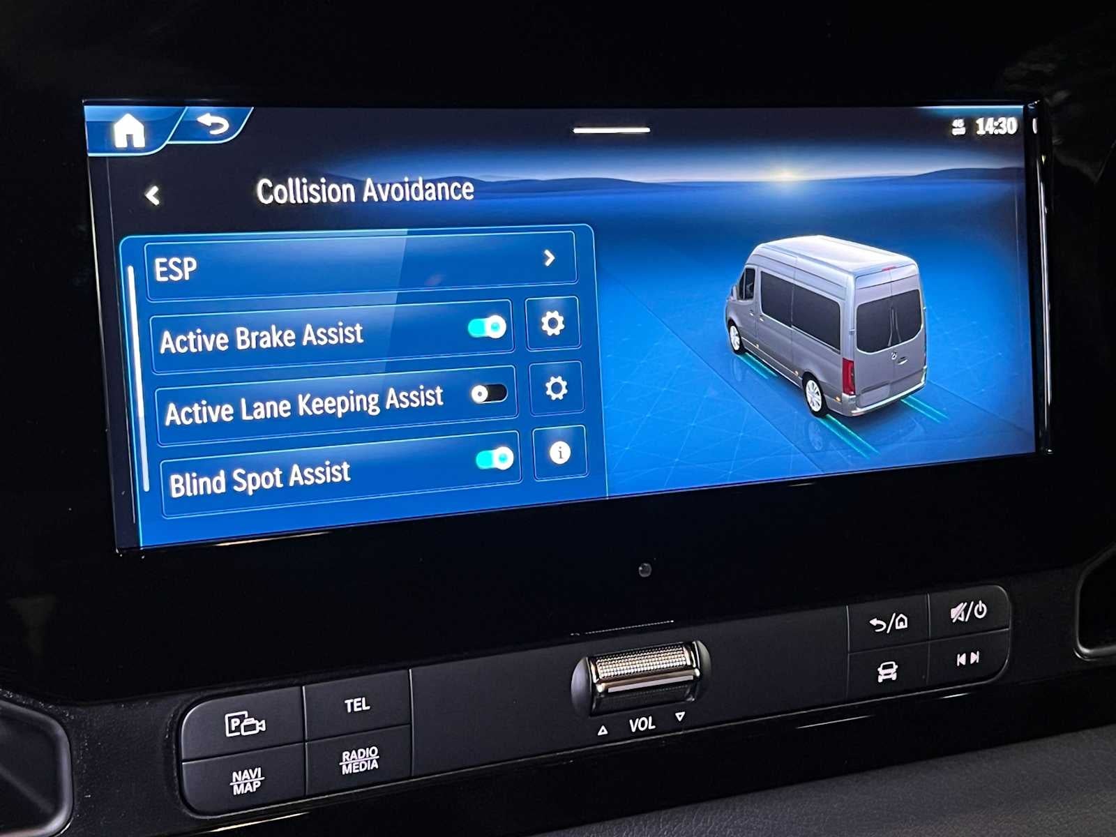 2026 Mercedes-Benz Sprinter Passenger 2500 Standard Roof I4 Diesel HO 144 AWD