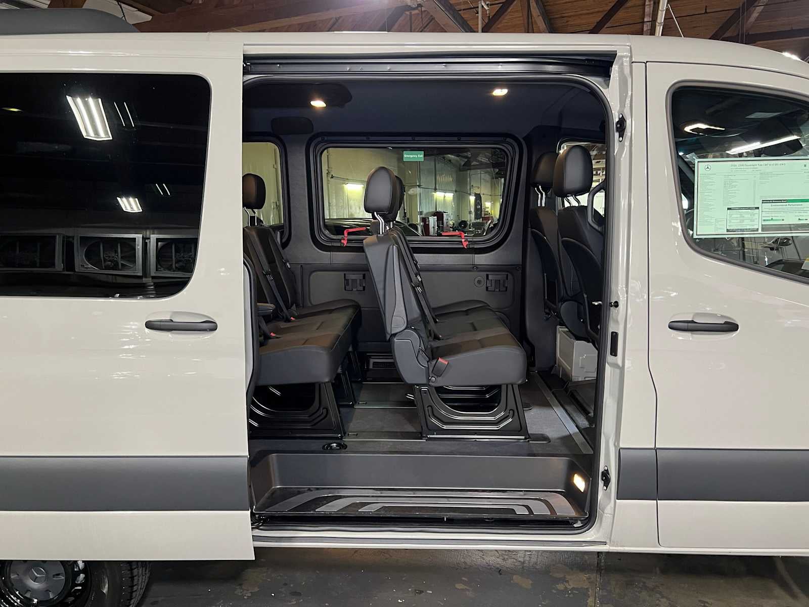 2026 Mercedes-Benz Sprinter Passenger 2500 Standard Roof I4 Diesel HO 144 AWD
