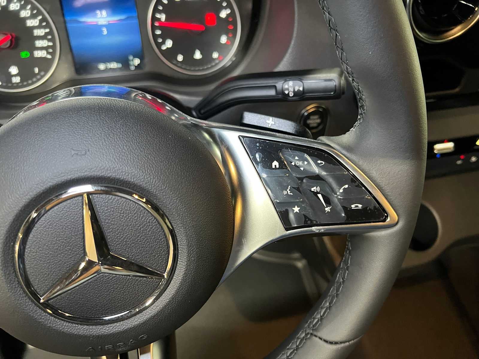 2026 Mercedes-Benz Sprinter Passenger 2500 Standard Roof I4 Diesel HO 144 AWD