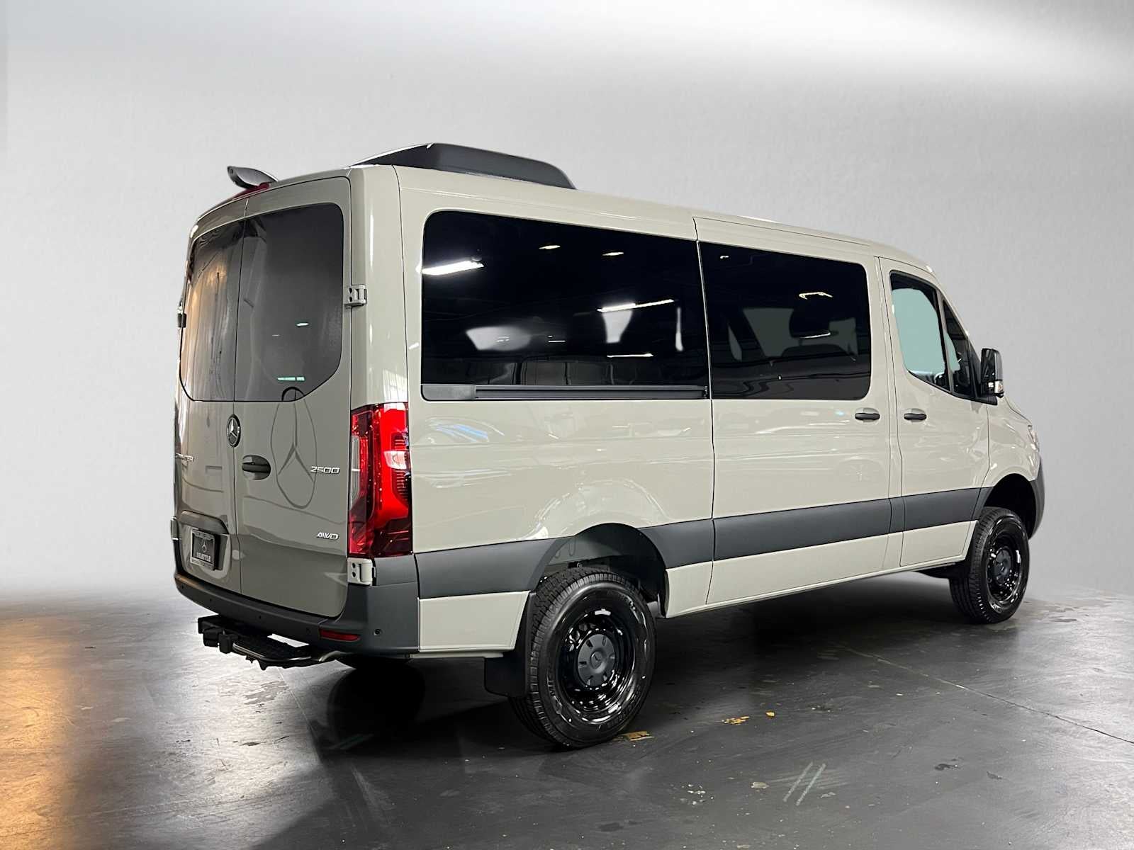 2026 Mercedes-Benz Sprinter Passenger 2500 Standard Roof I4 Diesel HO 144 AWD