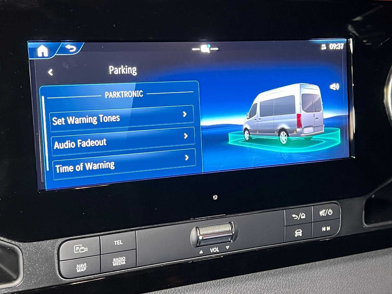 2026 Mercedes-Benz Sprinter Passenger Van 2500 Standard Roof I4 Diesel HO 144 AWD