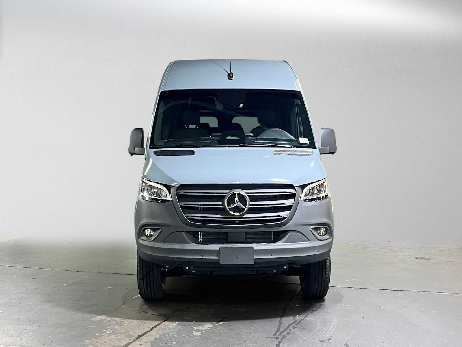 2026 Mercedes-Benz Sprinter Passenger 2500 Standard Roof I4 Diesel HO 144 AWD