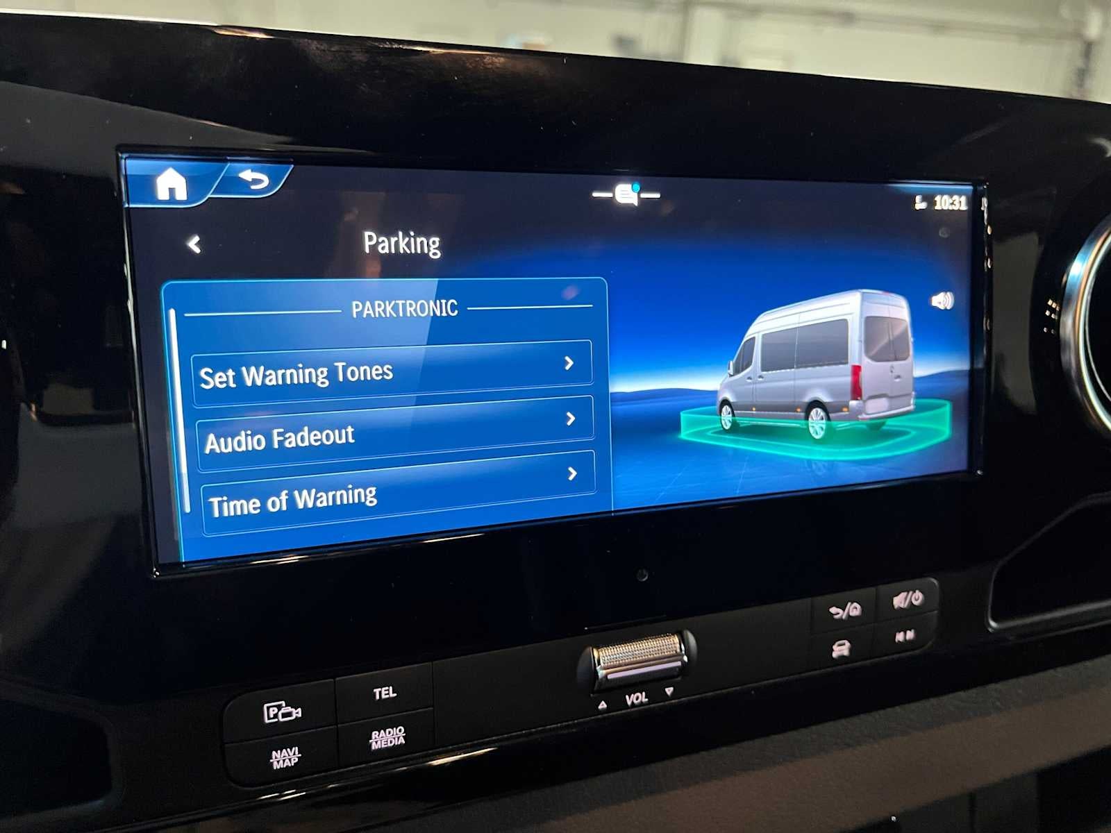 2026 Mercedes-Benz Sprinter Passenger Van 2500 Standard Roof I4 Diesel HO 144 AWD