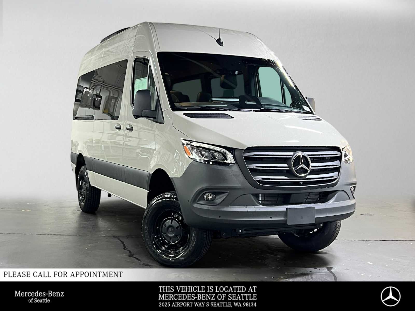 2026 Mercedes-Benz Sprinter Passenger 2500 Standard Roof I4 Diesel HO 144 AWD