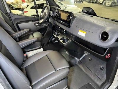 2026 Mercedes-Benz Sprinter Passenger 2500 Standard Roof I4 Diesel HO 144 AWD