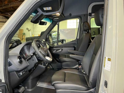 2026 Mercedes-Benz Sprinter Passenger 2500 Standard Roof I4 Diesel HO 144 AWD