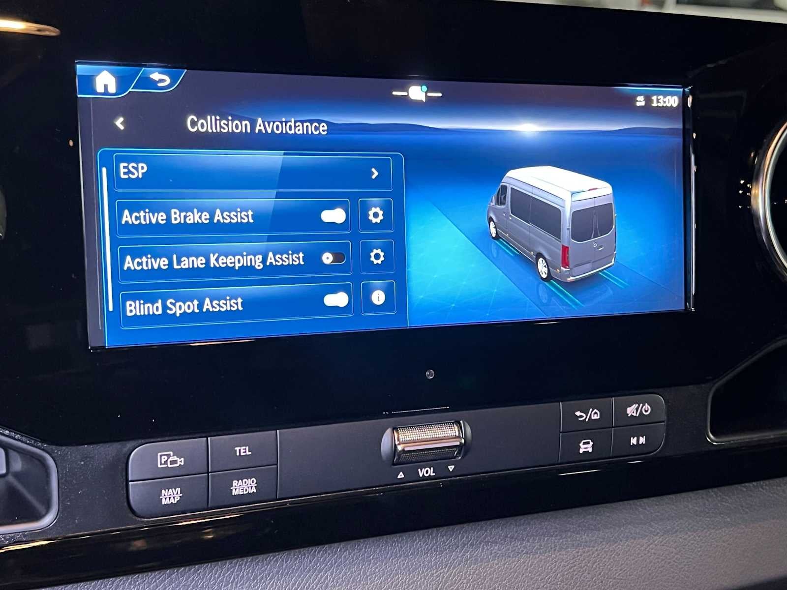 2026 Mercedes-Benz Sprinter Passenger 2500 Standard Roof I4 Diesel HO 144 AWD